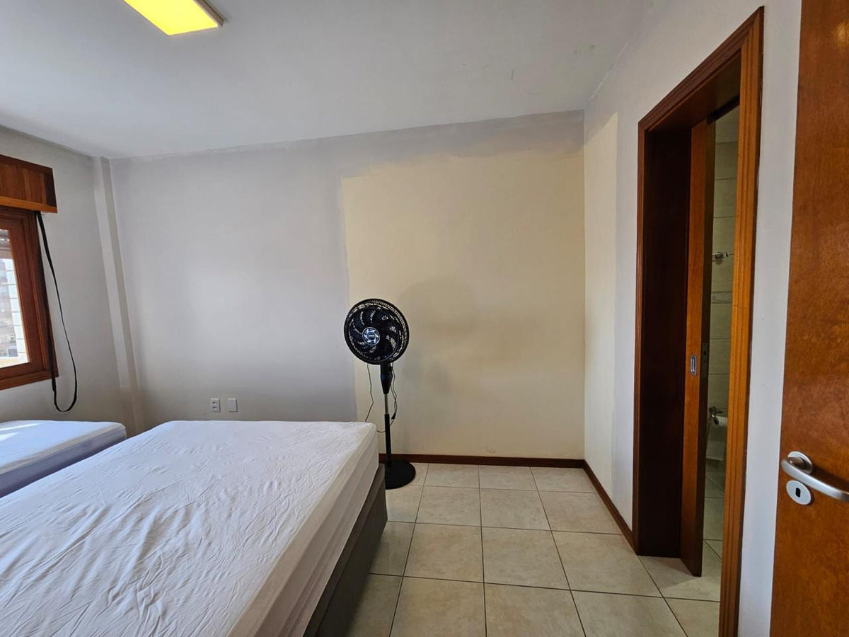 Capão da Canoa - Edifício Luiz Bassani / Apto 1106 com Vaga (2 Dorm)