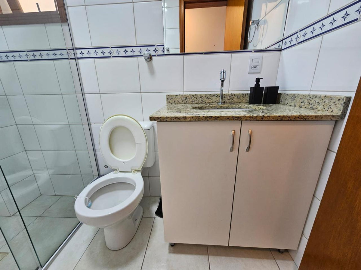 Capão da Canoa - Edifício Luiz Bassani / Apto 1106 com Vaga (2 Dorm)