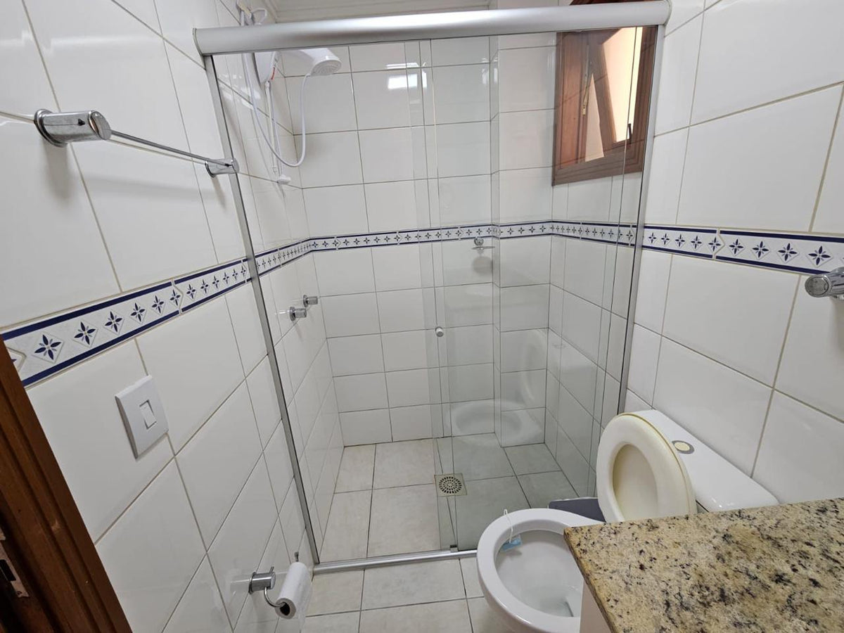 Capão da Canoa - Edifício Luiz Bassani / Apto 1106 com Vaga (2 Dorm)