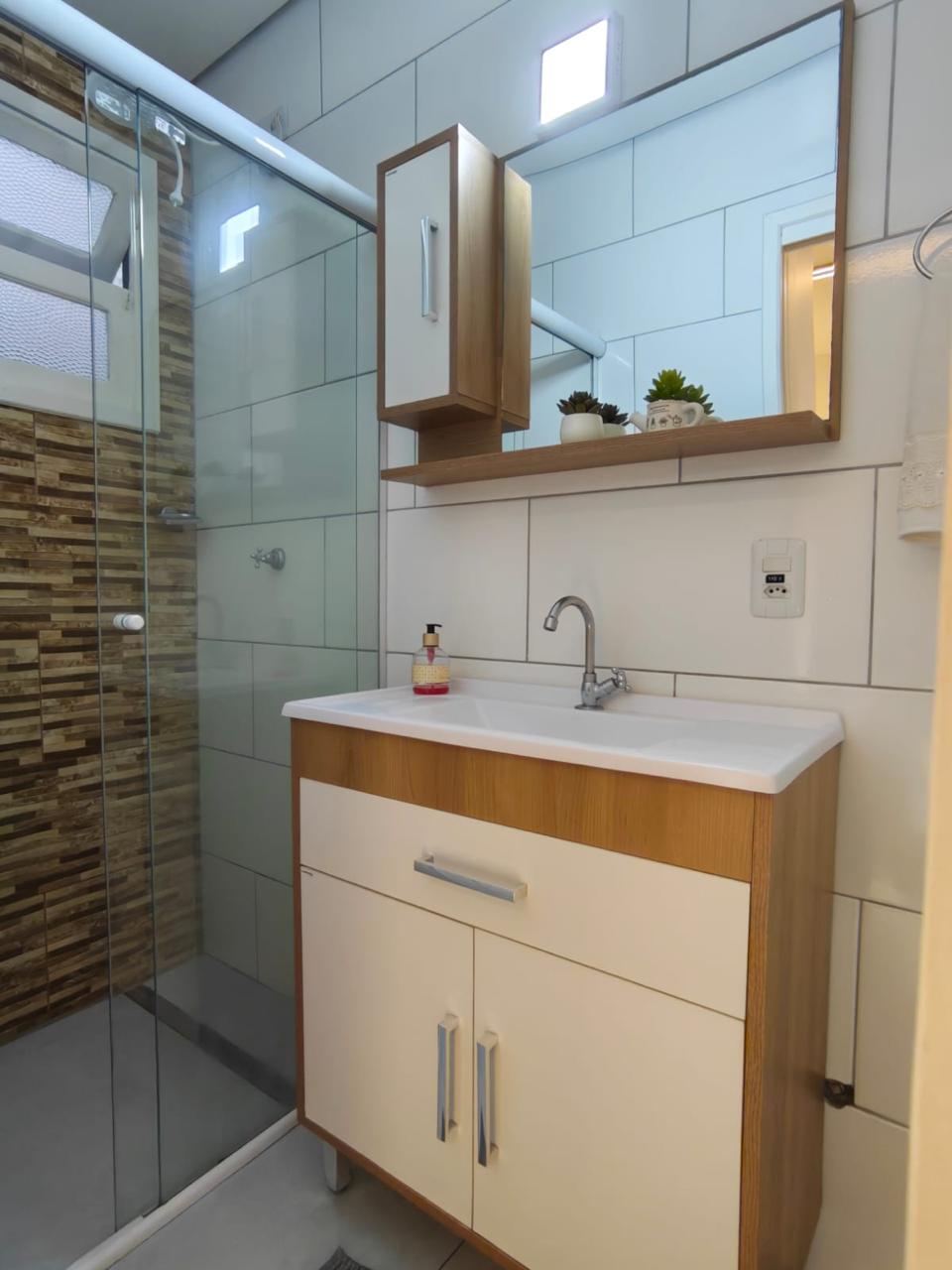 Capão da Canoa - Edifício Costa Azul / Apto 418 com Vaga (1 Dorm)
