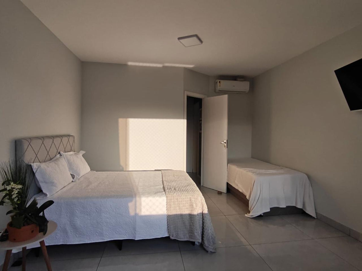 Capão da Canoa - Edifício Costa Azul / Apto 418 com Vaga (1 Dorm)